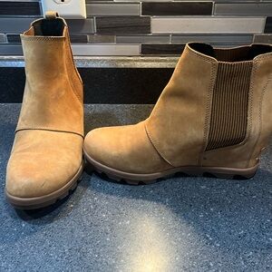 Women’s sorel wedges size 9